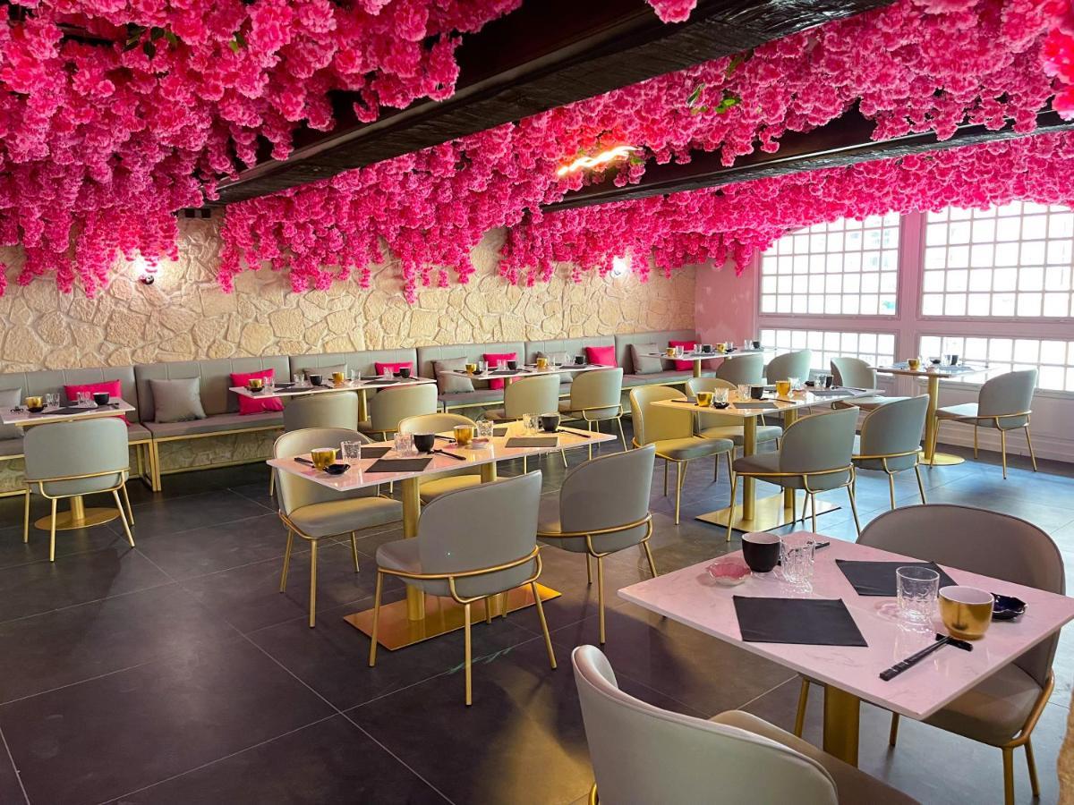 Le Sakura Hotell Morestel Eksteriør bilde