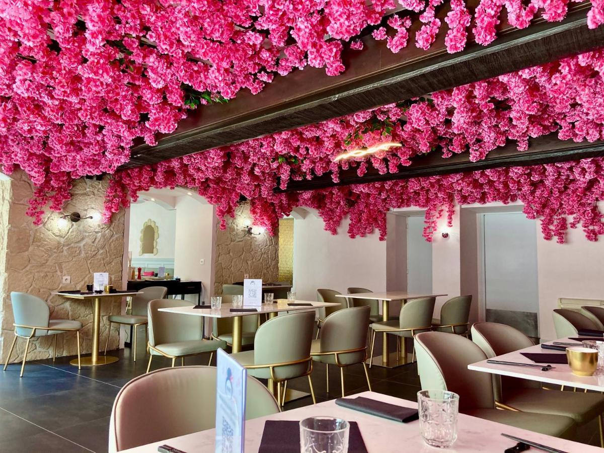 Le Sakura Hotell Morestel Eksteriør bilde
